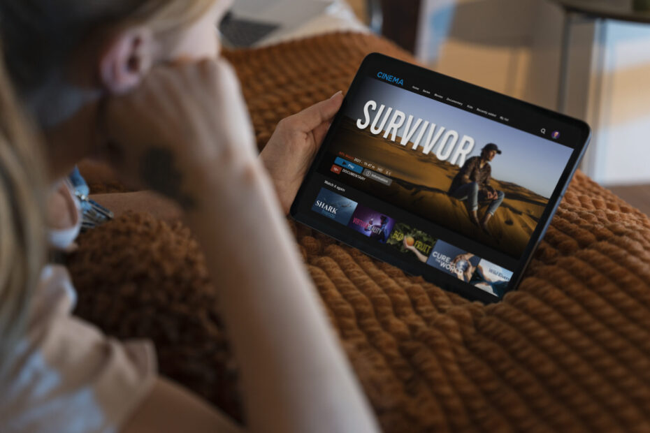 woman-watching-movie-streaming